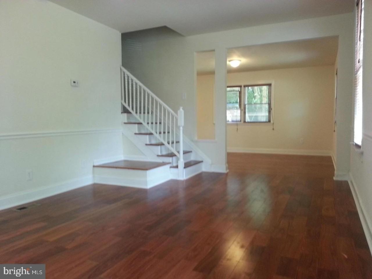 303 S Highland St - Photo 5 of 15