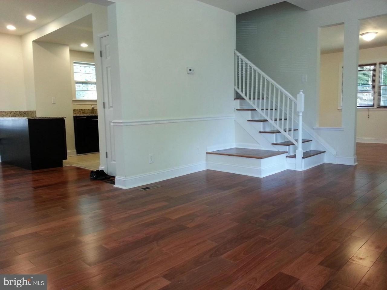 303 S Highland St - Photo 6 of 15