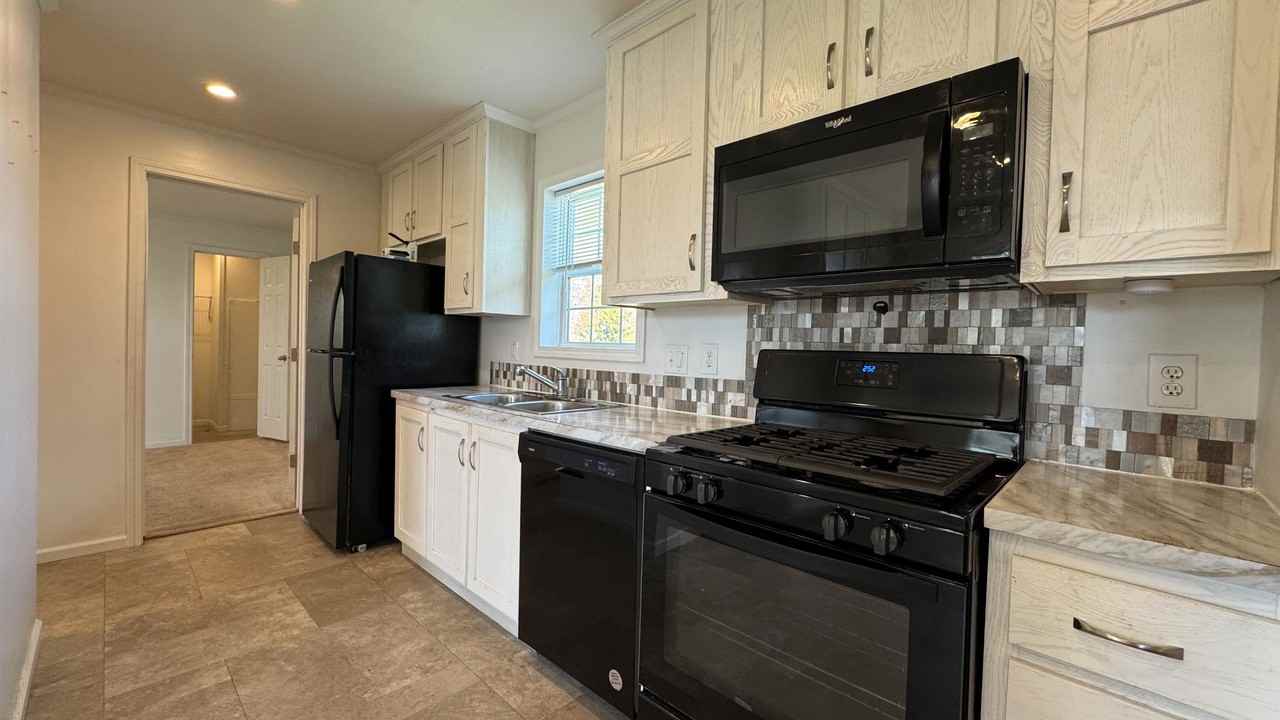 2020 Lark Ln Nw #200 - Photo 7 of 28