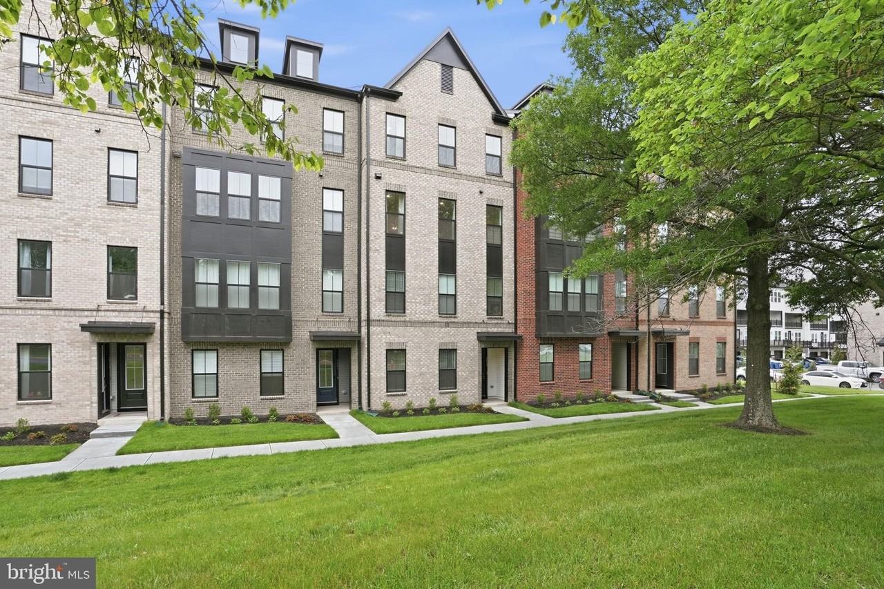 4835 Bauhaus Sq #104 - Photo 2 of 25