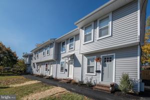 featured image of 525 Gray Ave #2