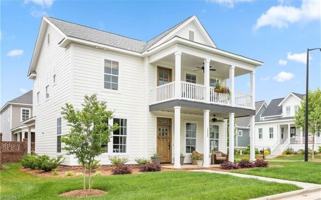 featured image of 1553 Autumn Park Cir