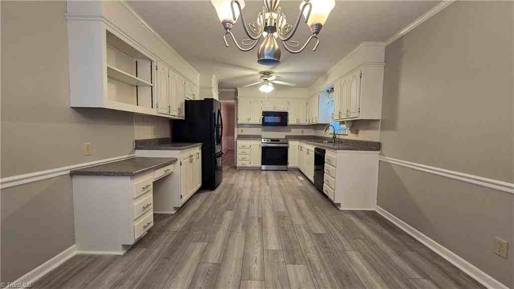 600 Barkworth Rd - Photo 4 of 25
