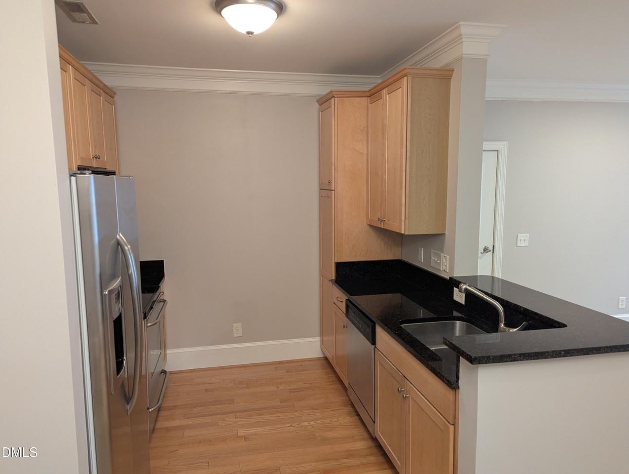 401 Finsbury St #200 - Photo 2 of 15