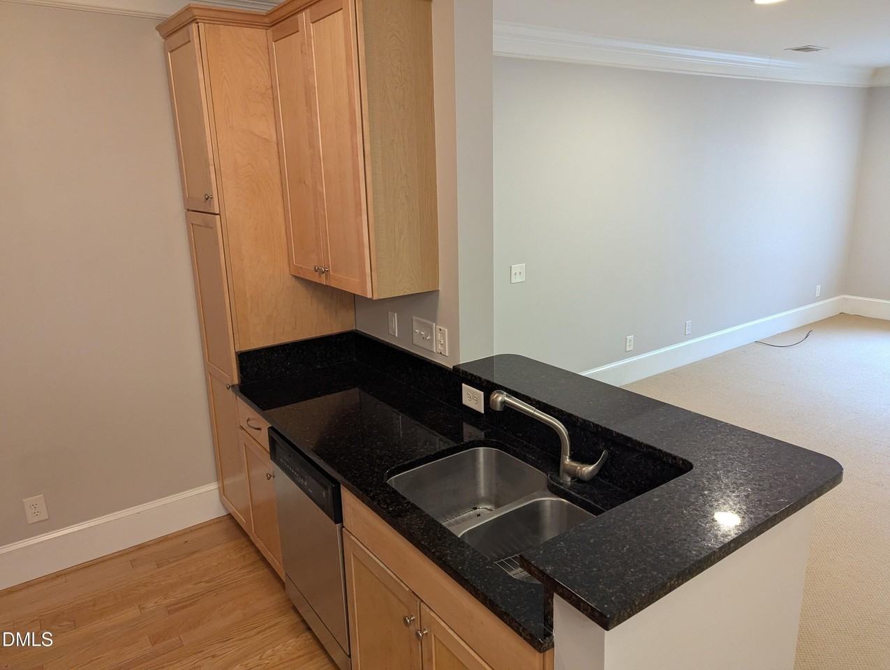 401 Finsbury St #200 - Photo 4 of 15