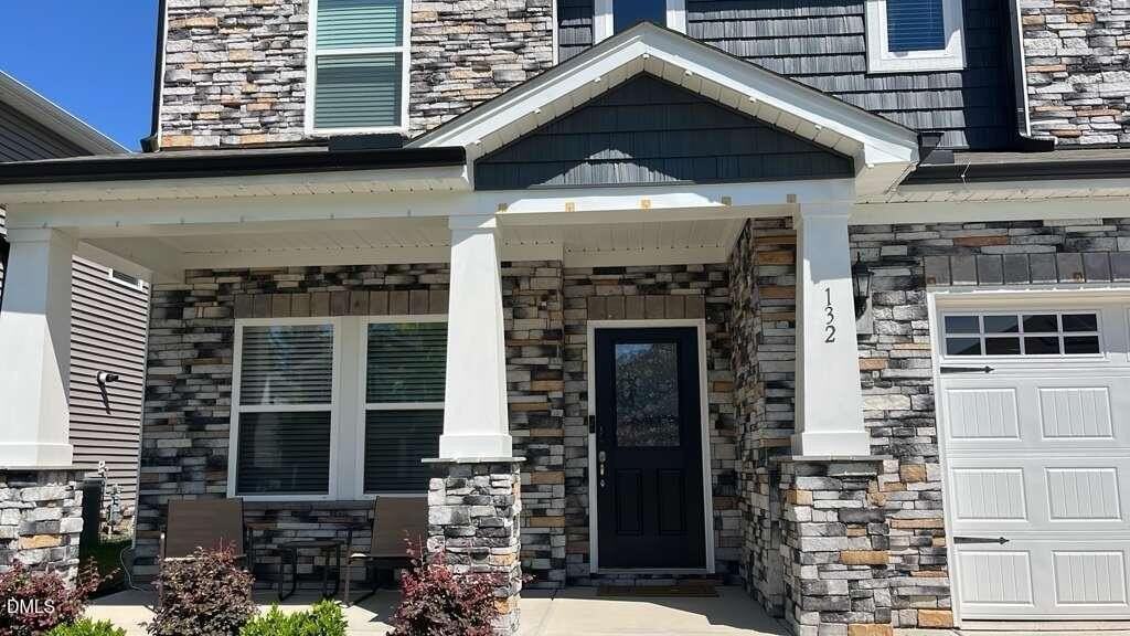 132 Acorn Grove Rd - Photo 3 of 47