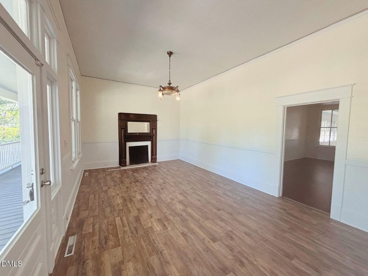 114 Forest Ave - Photo 2 of 31