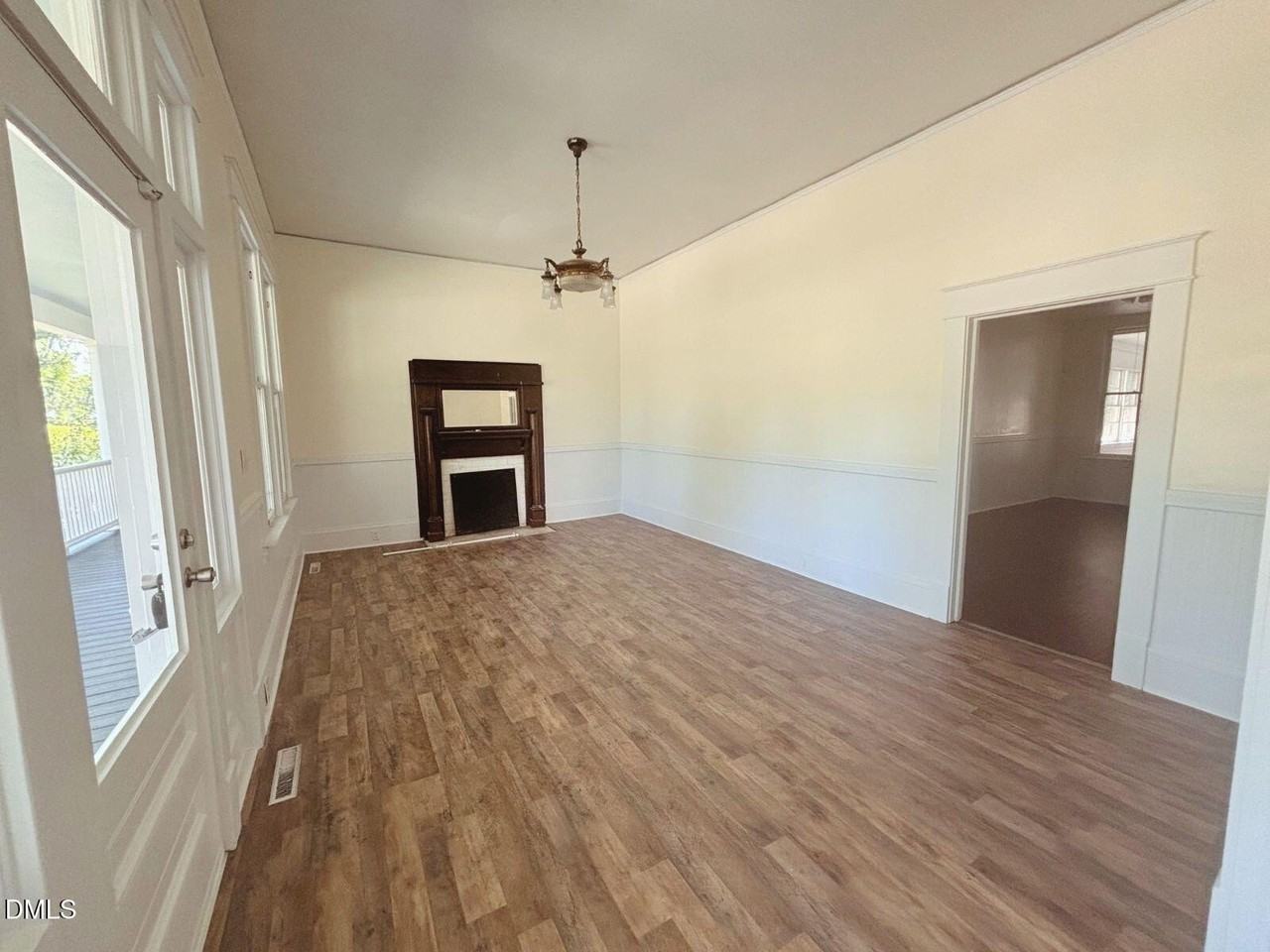 114 Forest Ave - Photo 3 of 31