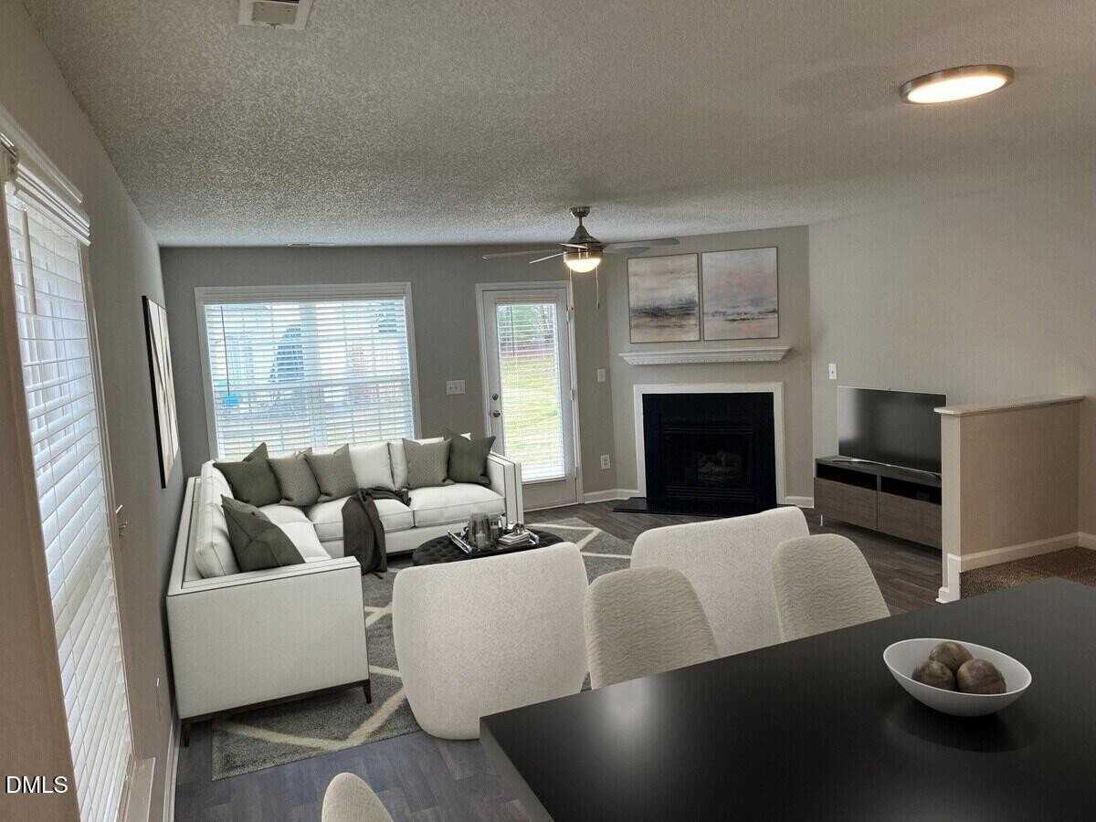 2101 Blackwolf Run Ln - Photo 6 of 30