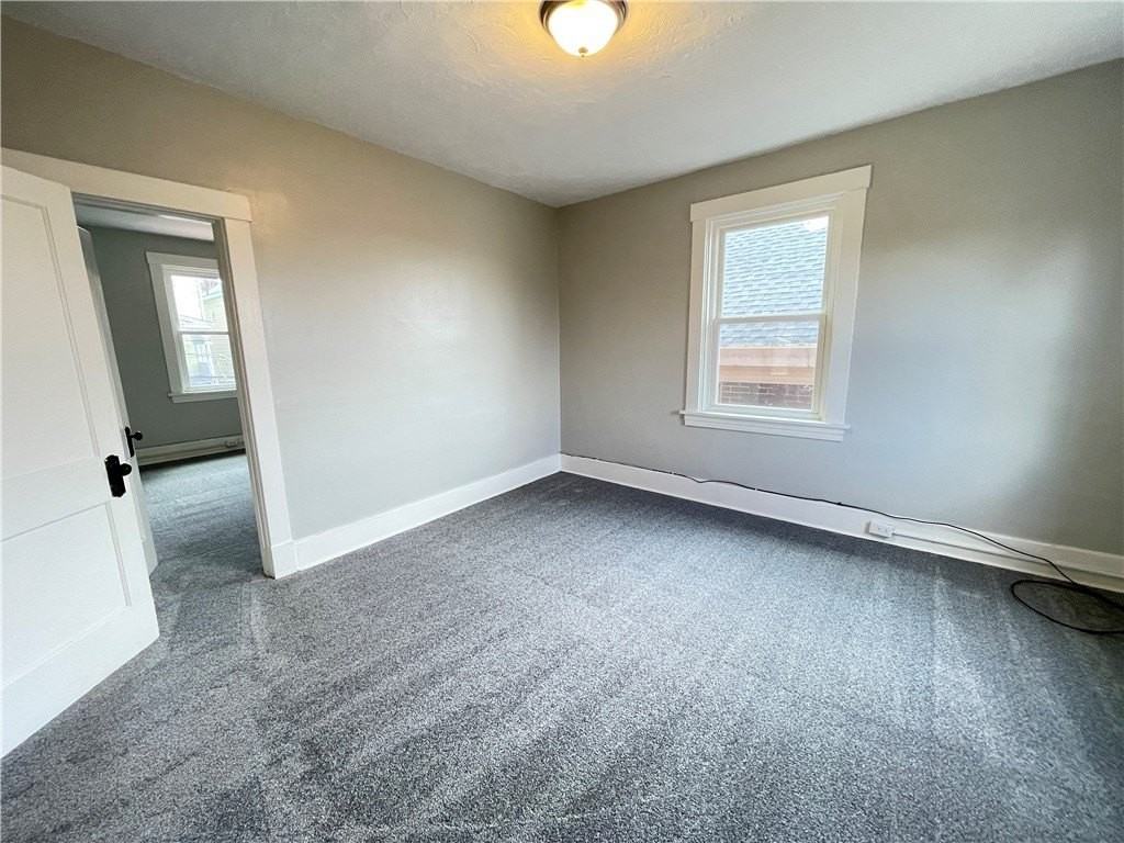 114 Merritt Ave - Photo 4 of 7