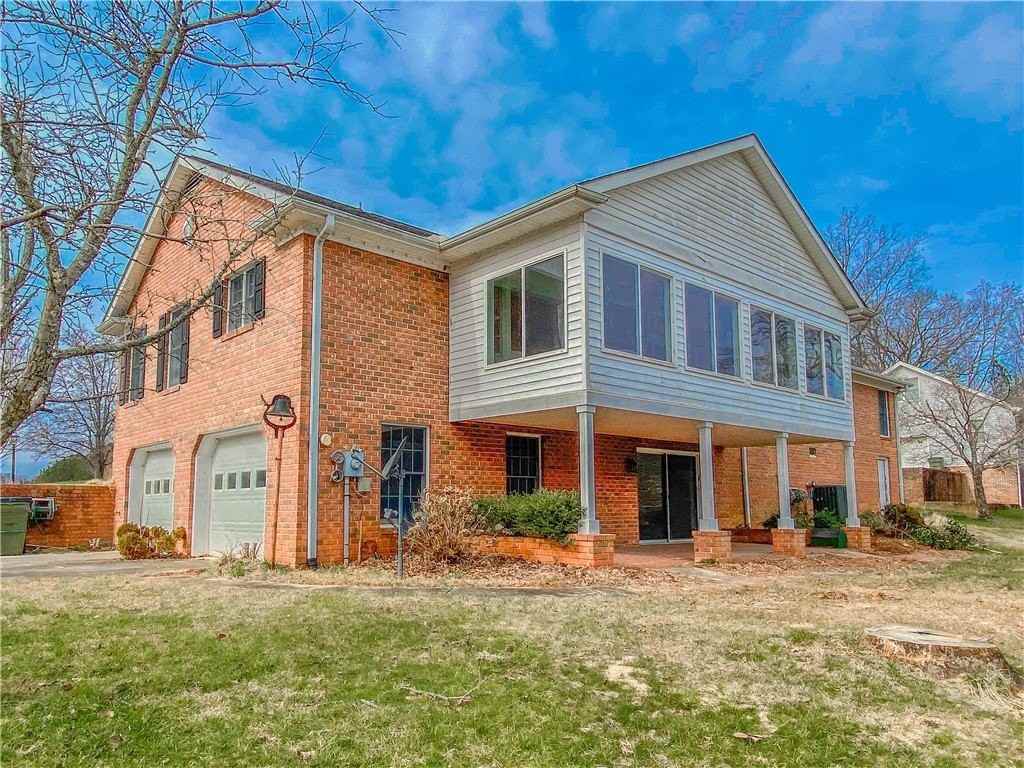 255 Starritt Ln - Photo 4 of 39