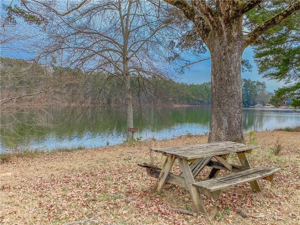 255 Starritt Ln - Photo 6 of 39
