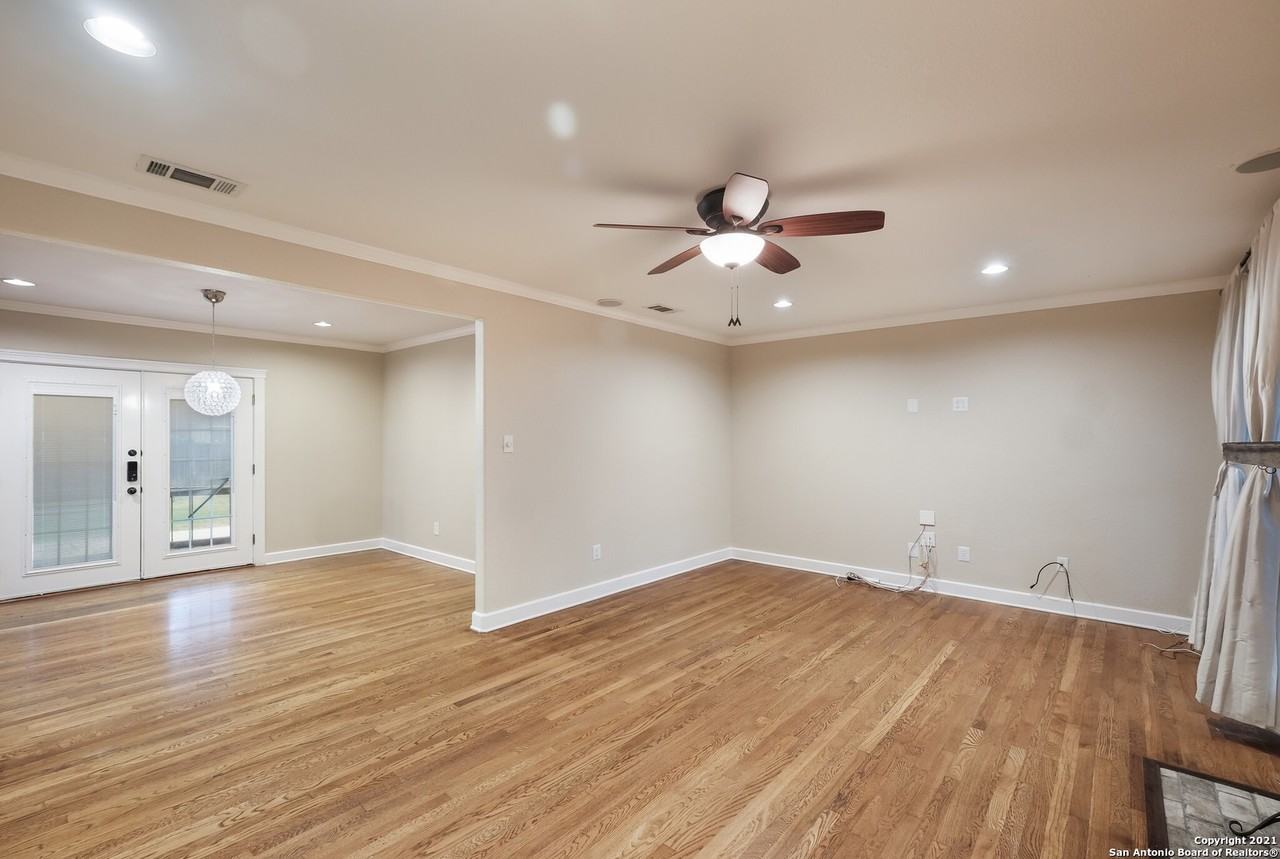 167 E Edgewood Pl - Photo 3 of 17
