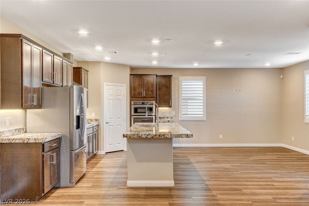 888 Haven Oaks Pl - Photo 7 of 46
