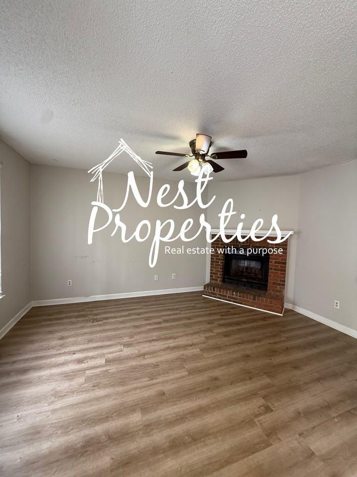101 Manorwood Ct #1 - Photo 2 of 7