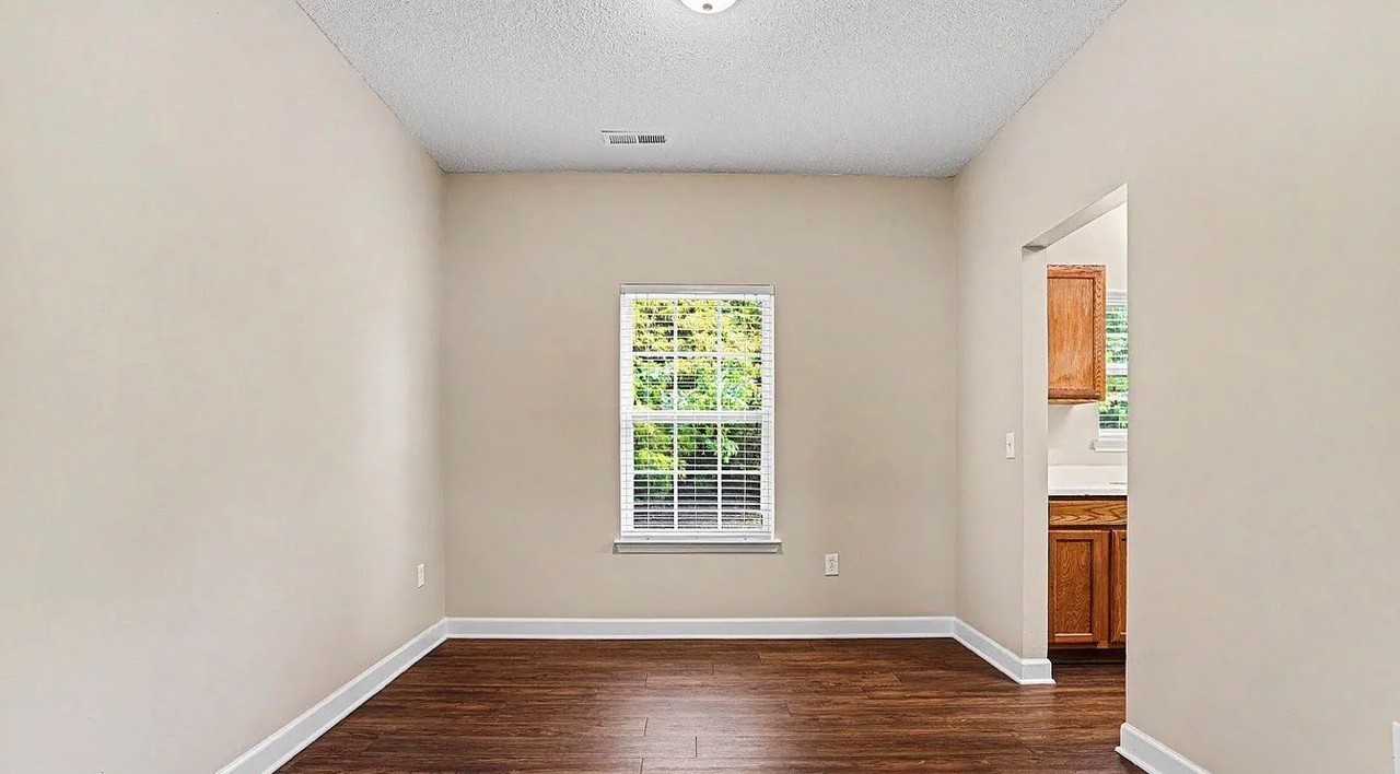 6116 Firethorne Ln - Photo 2 of 14