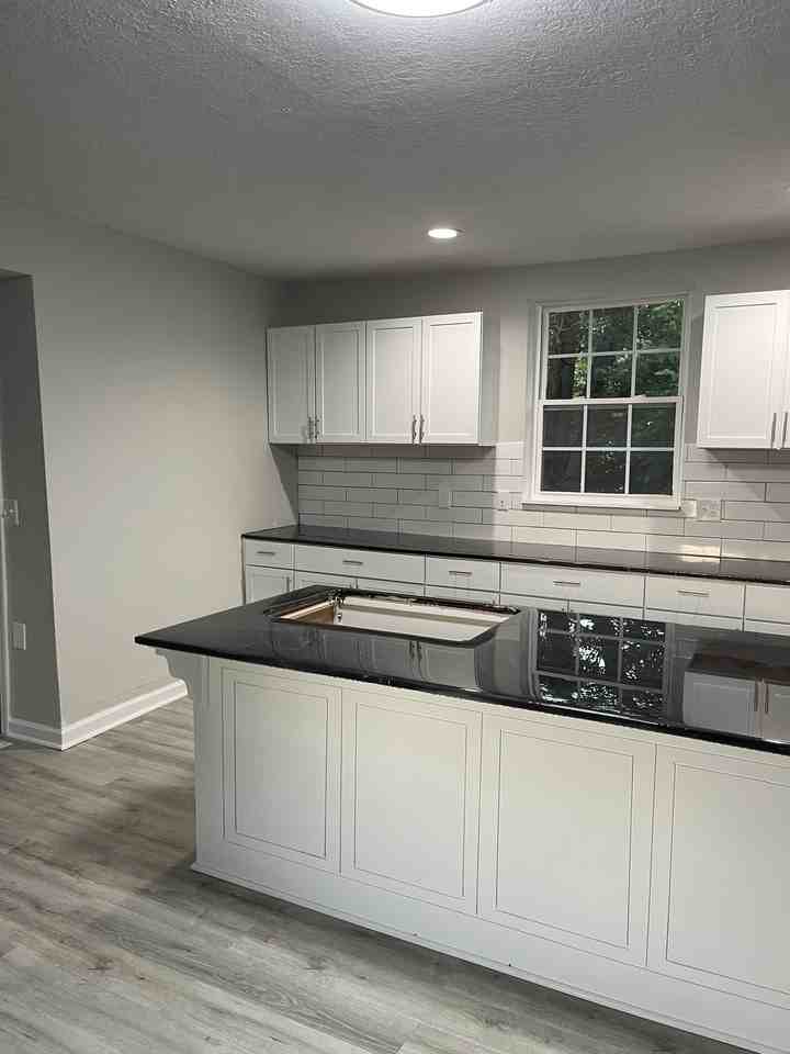 1503 E Market St #1 - Photo 3 of 19