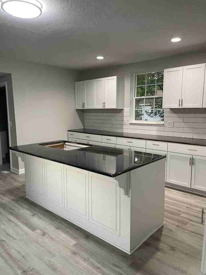 1503 E Market St #1 - Photo 4 of 19