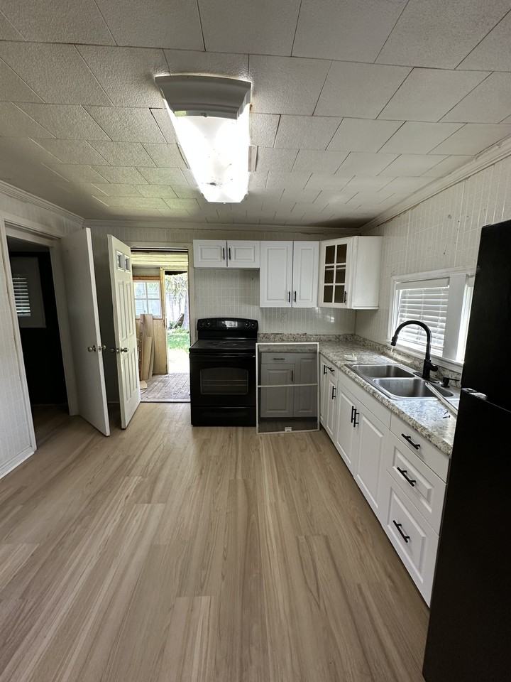 3429 S Boots St #1 - Photo 3 of 9