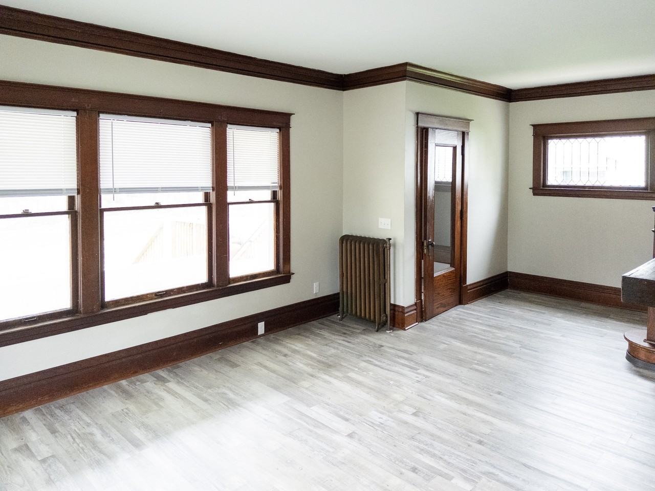 1421 Sherwood Ave #1 - Photo 7 of 40