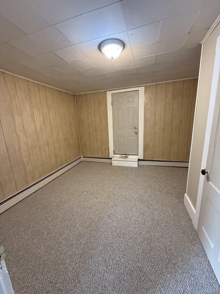307 High St #3 - Photo 3 of 4