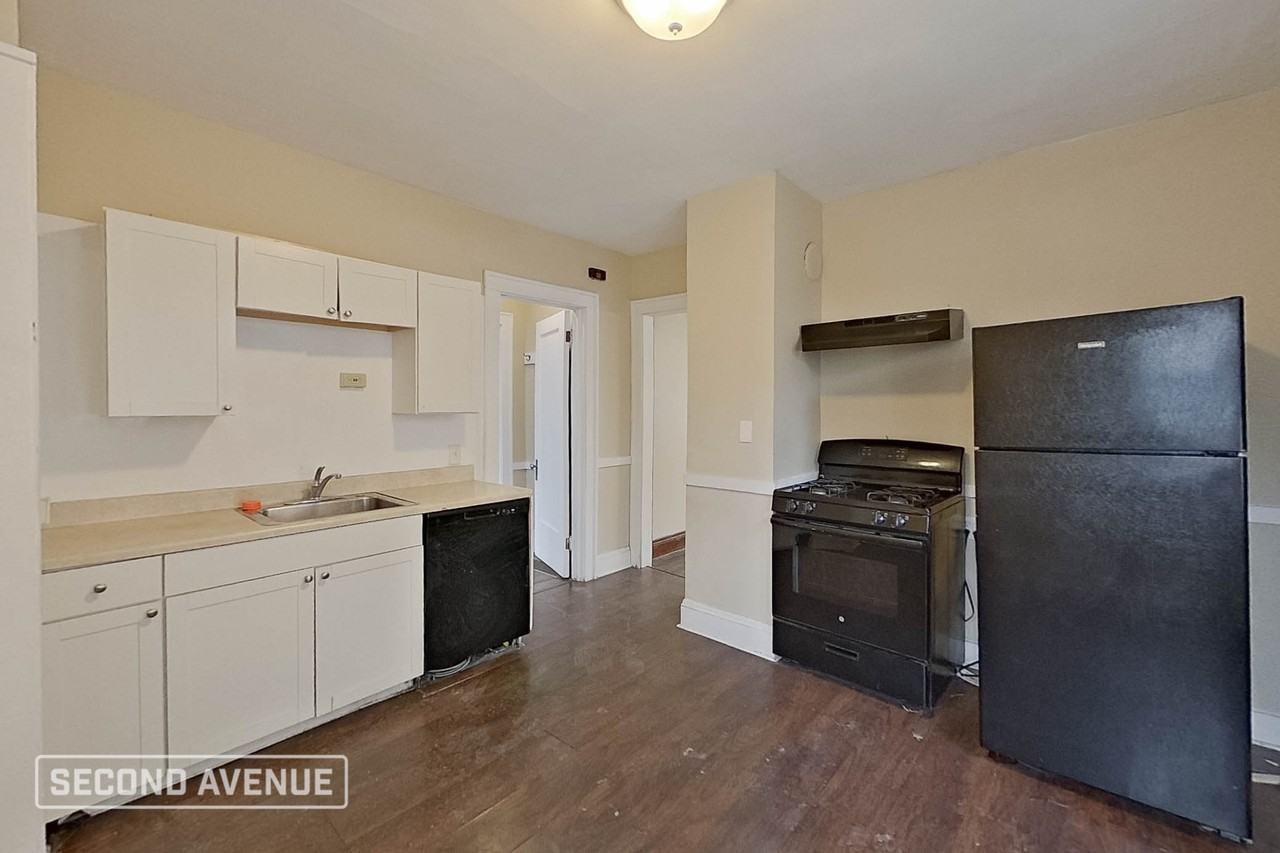 910 Dresden Rd - Photo 4 of 36