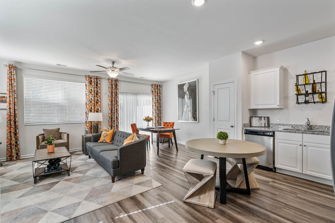 Covey Homes Wescott - Photo 5 of 19