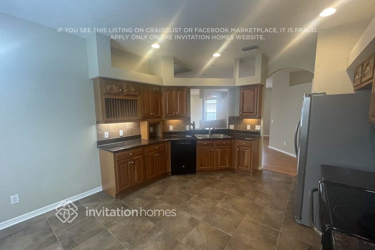 16802 Taylow Way - Photo 4 of 16