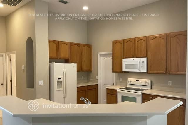 305 Oak Springs Dr - Photo 5 of 14