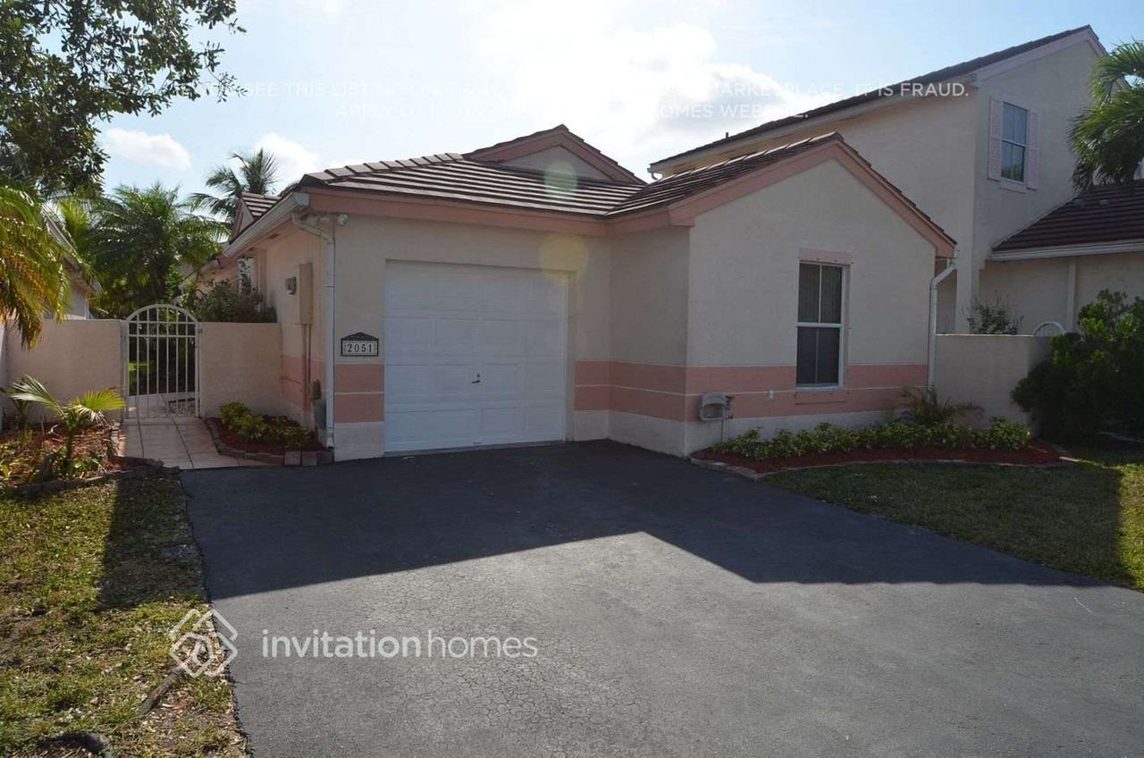 2051 Nw 188th Ave - Photo 2 of 16