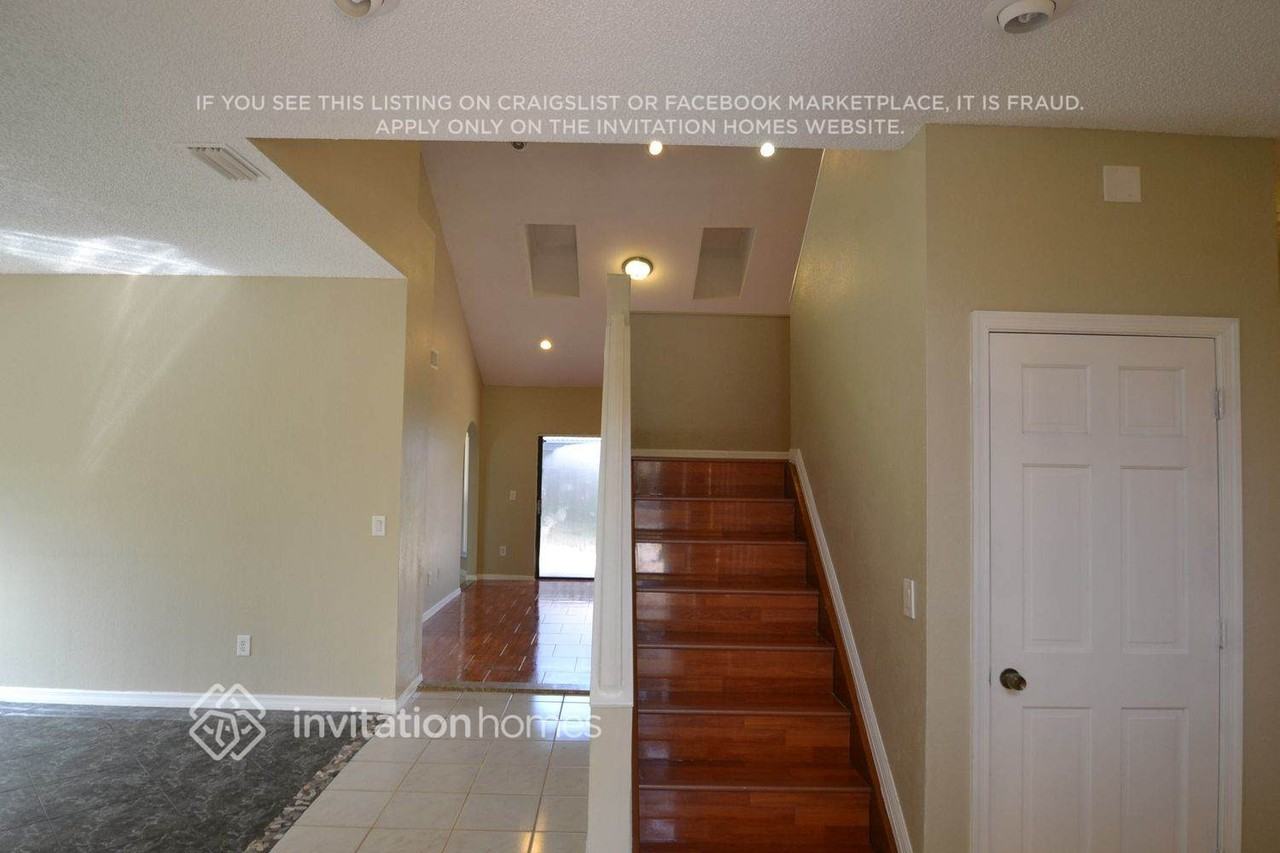 11585 Gorham Dr - Photo 2 of 18