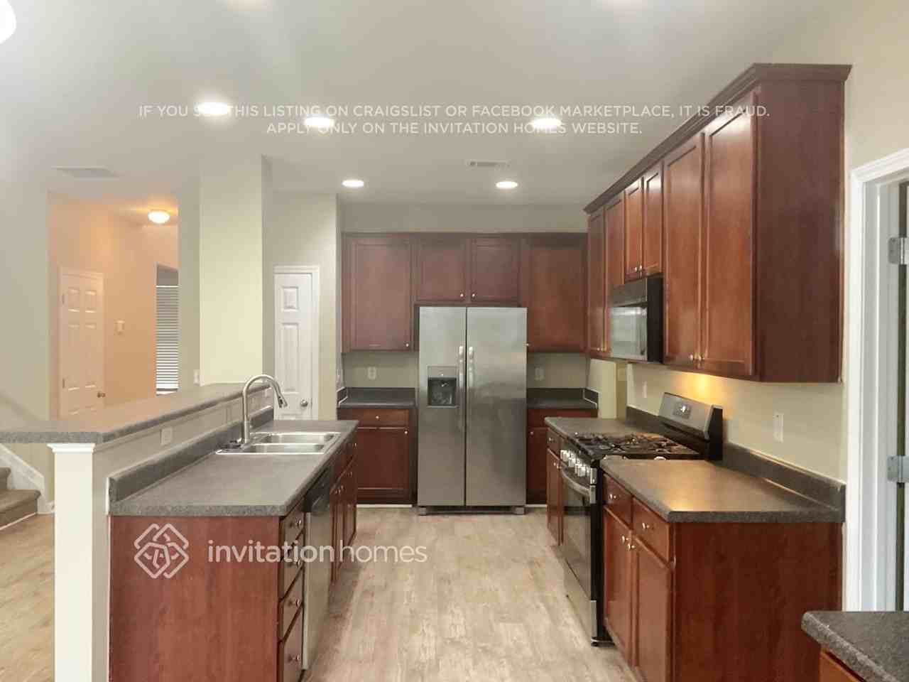 655 Briarhurst Ct - Photo 7 of 13