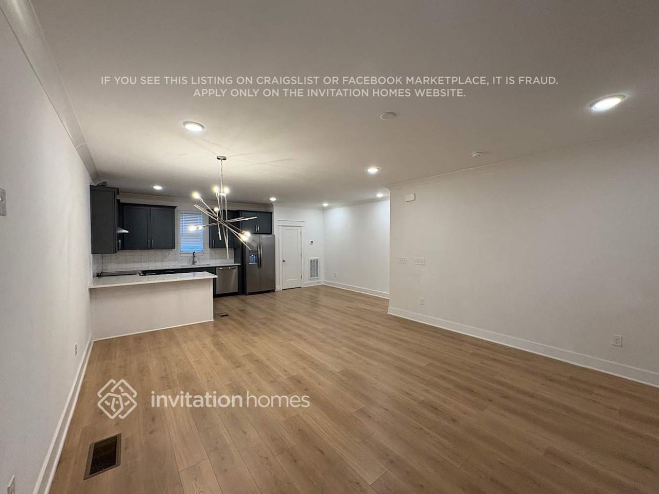 428 38th Ave N #6 - Photo 6 of 20