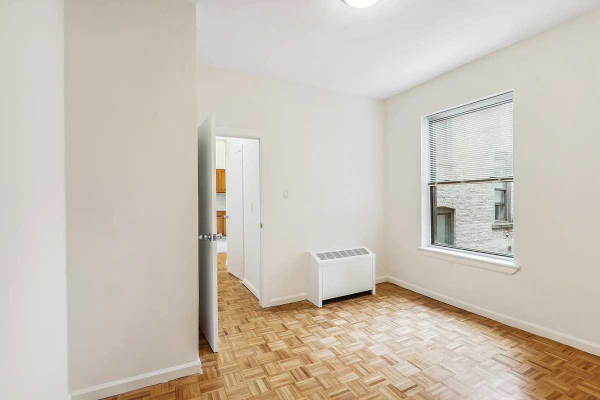Broadway & W 151st St #6G - Photo 3 of 8