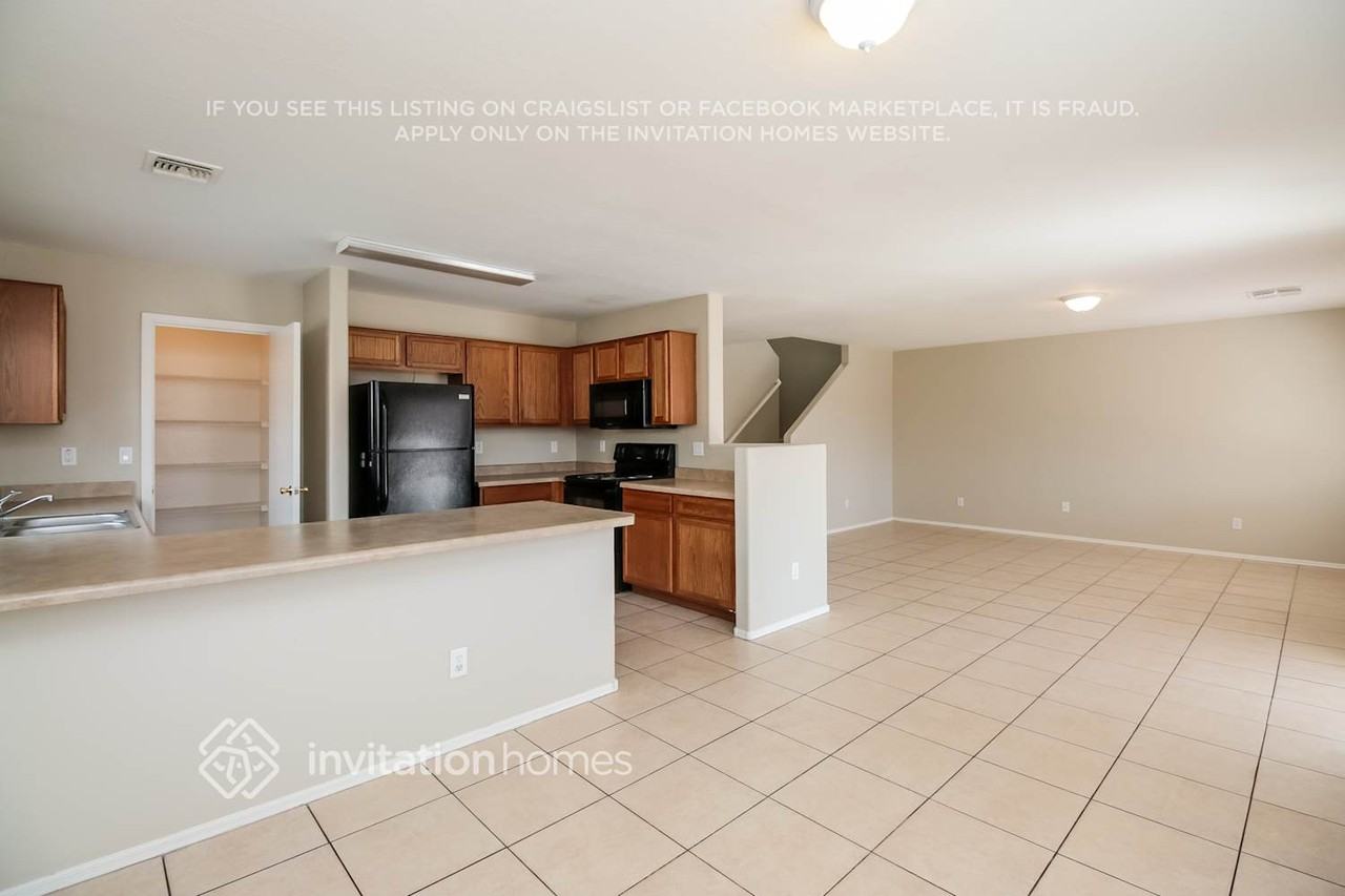3417 W Wayland Dr - Photo 6 of 21