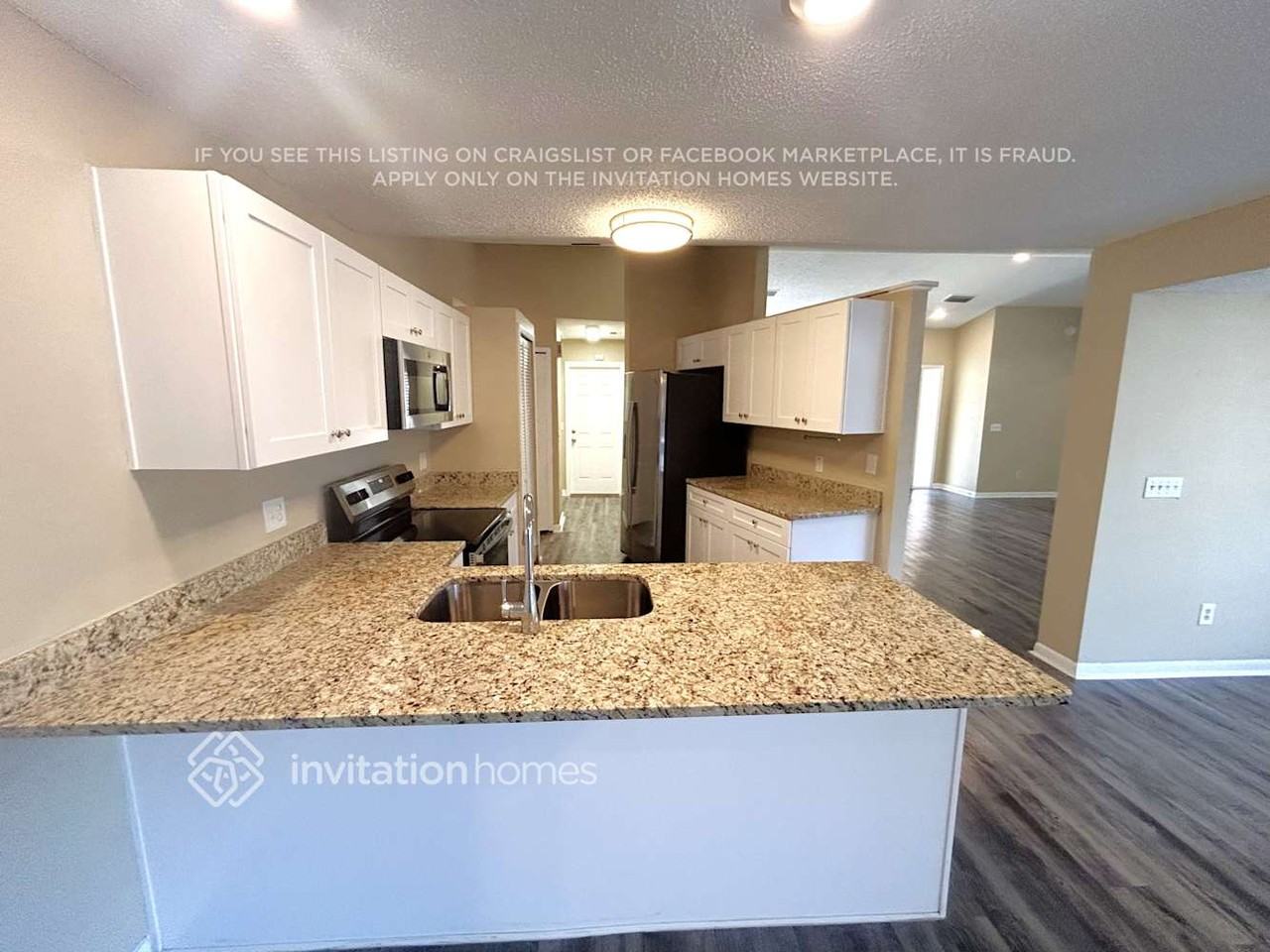 1502 Carter Oaks Dr - Photo 4 of 12