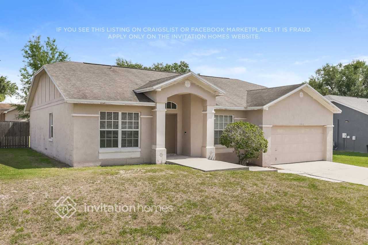 7915 Ridgeglen Cir W - Photo 3 of 17