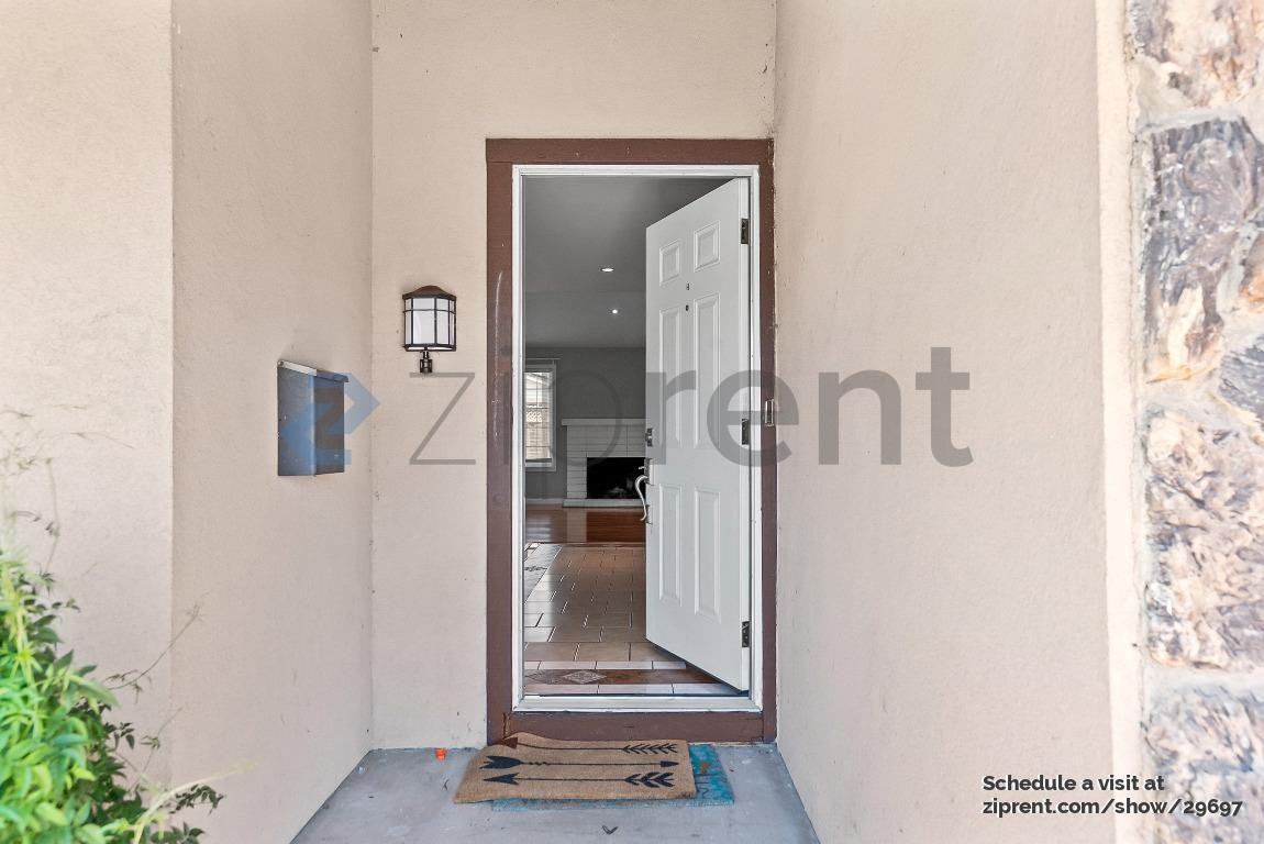 3686 Lightfare Ct - Photo 4 of 25