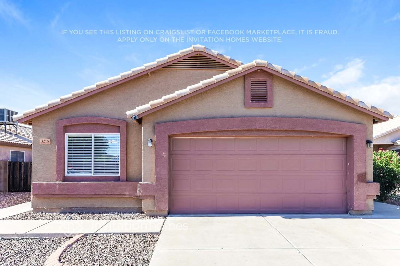 3215 W Salter Dr