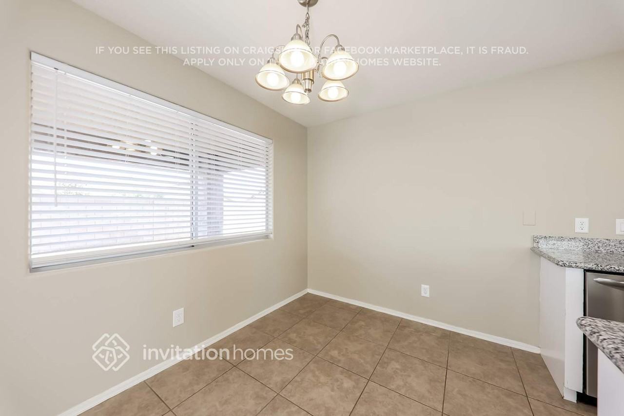 3215 W Salter Dr - Photo 7 of 17