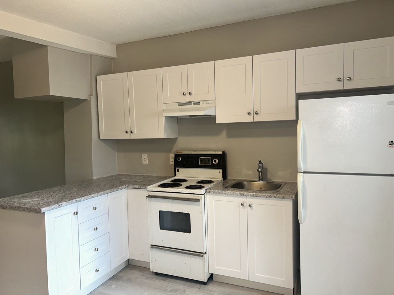 50 Bruyere - Photo 2 of 17