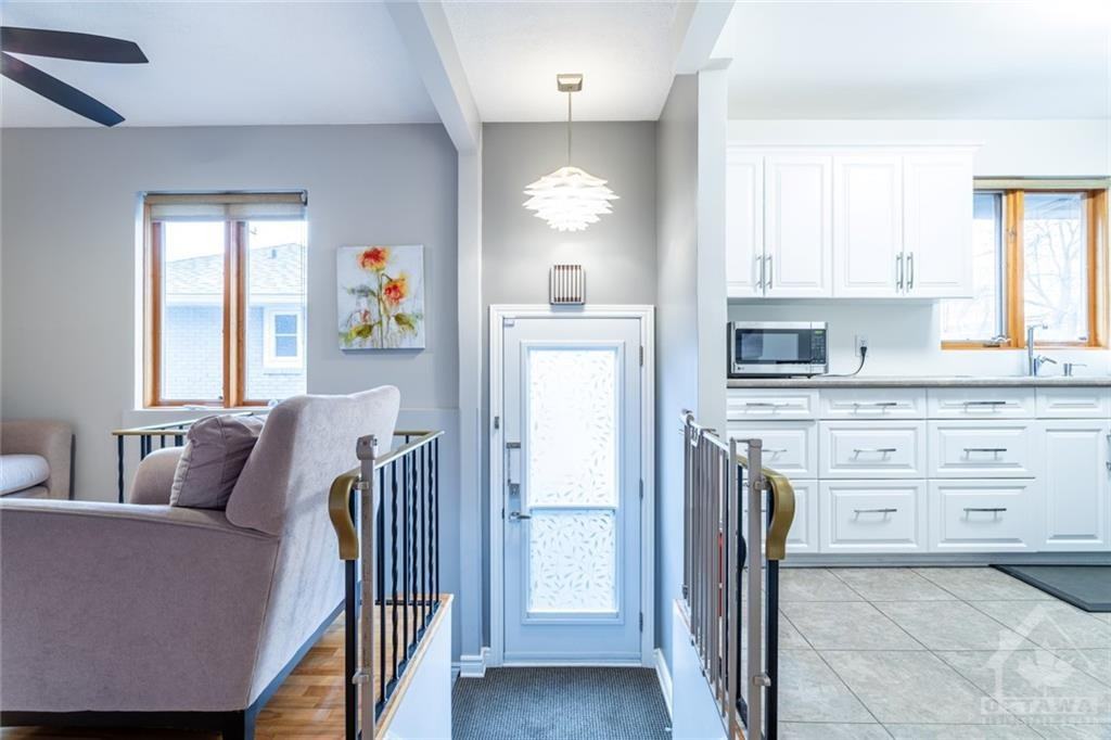 2458 Kaladar Avenue - Photo 4 of 20