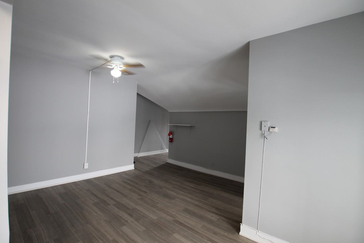 D103 Neeve Street - Photo 4 of 7