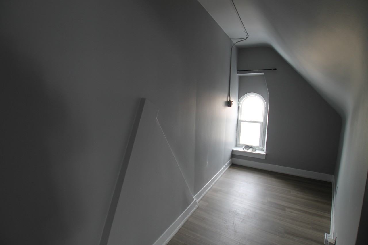 D103 Neeve Street - Photo 5 of 7
