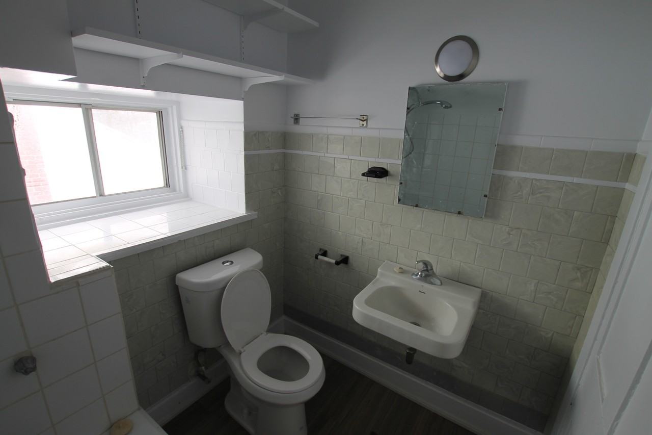 D103 Neeve Street - Photo 6 of 7