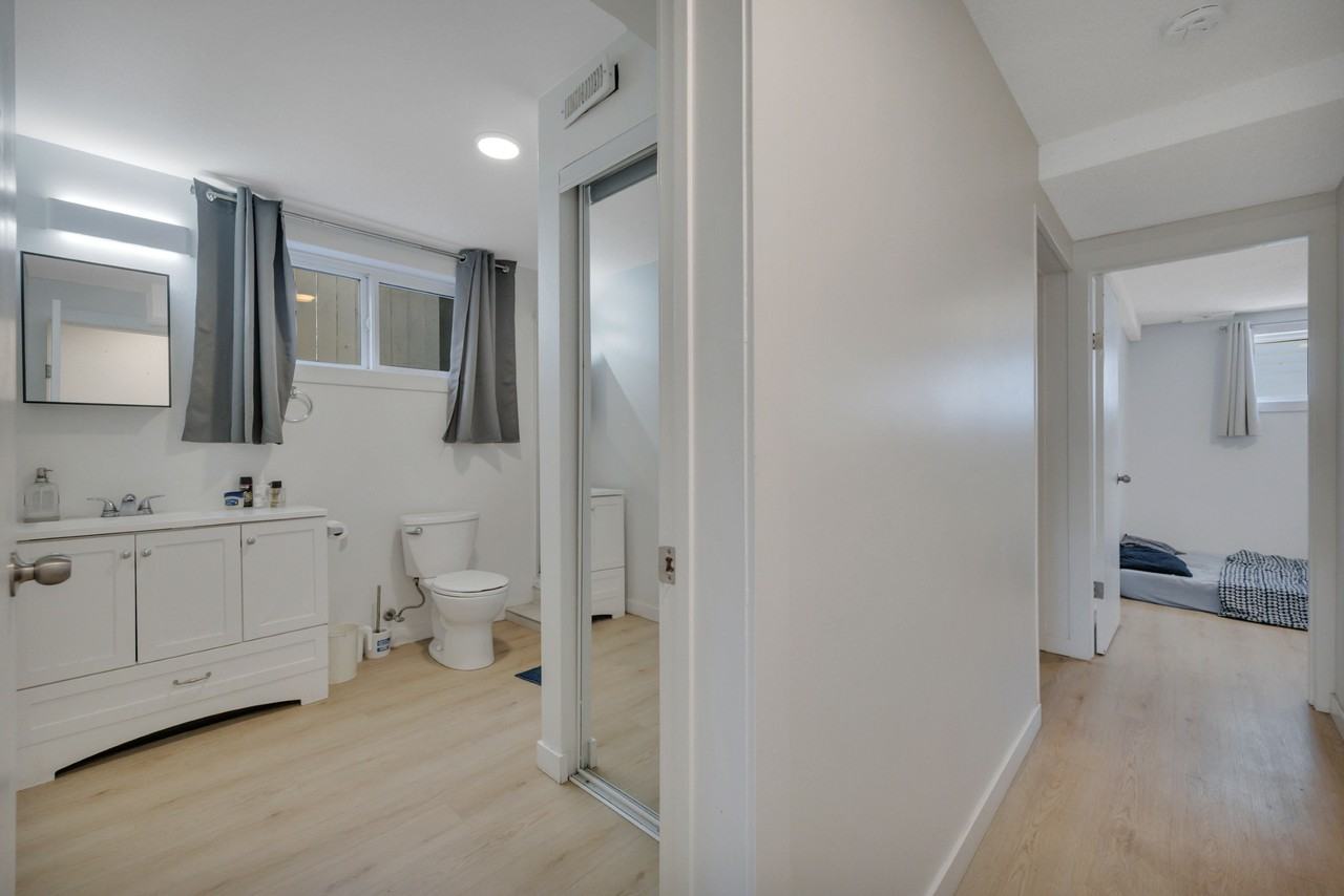 10611-B 155 Street NW - Photo 7 of 18