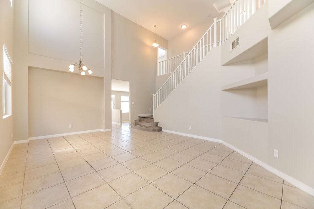 3917 Irvin Ave - Photo 6 of 17