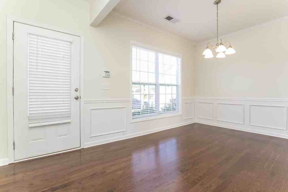 815 Forsythia Way - Photo 5 of 19