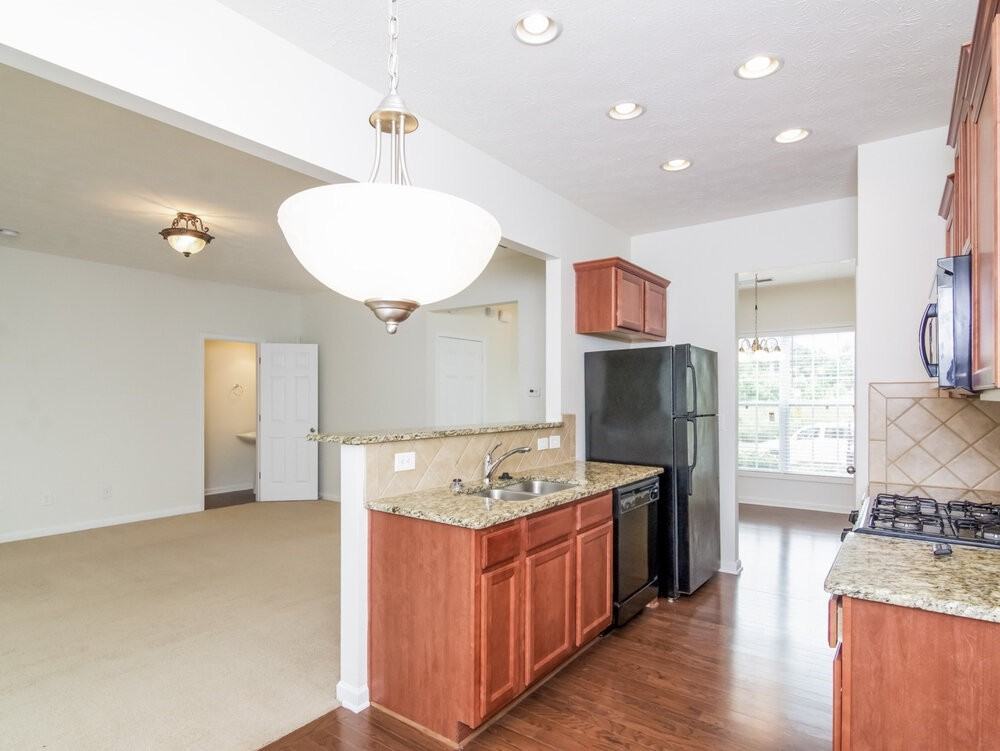 815 Forsythia Way - Photo 7 of 19