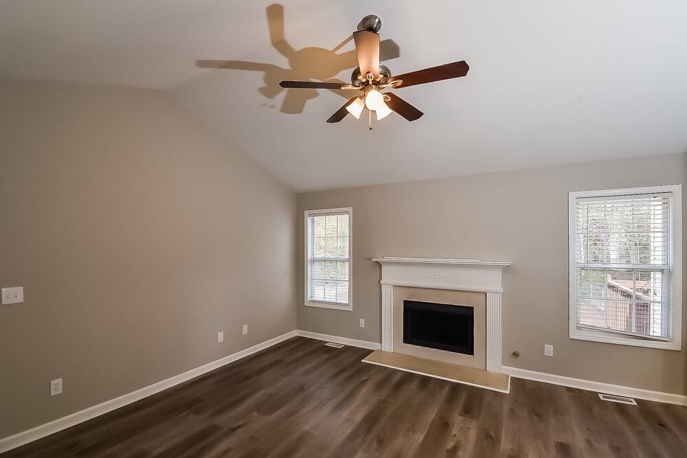6348 New Gate Dr - Photo 4 of 17